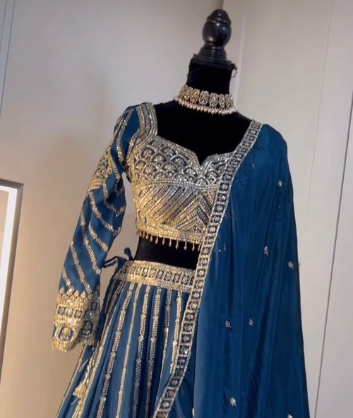 Lehenga – traditionelles Blau
