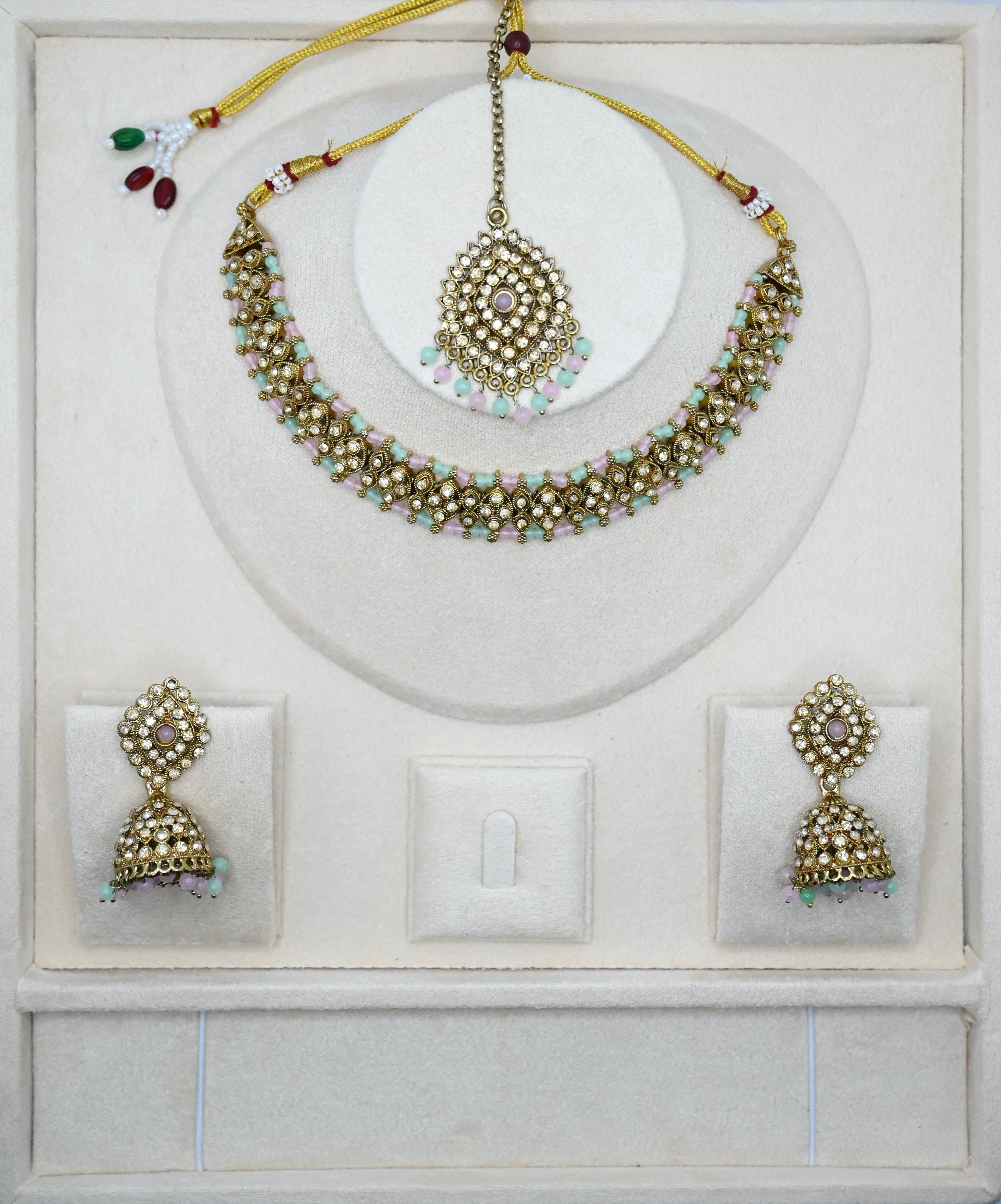 Choker-Set - Madhavi